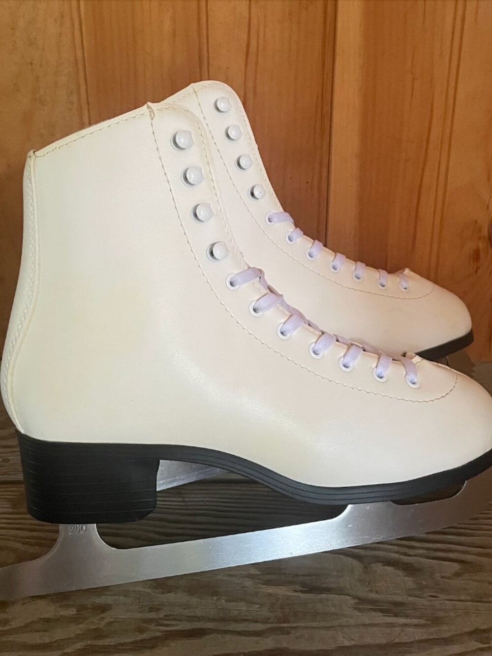 American Athletic tricot lined figure ice skate
